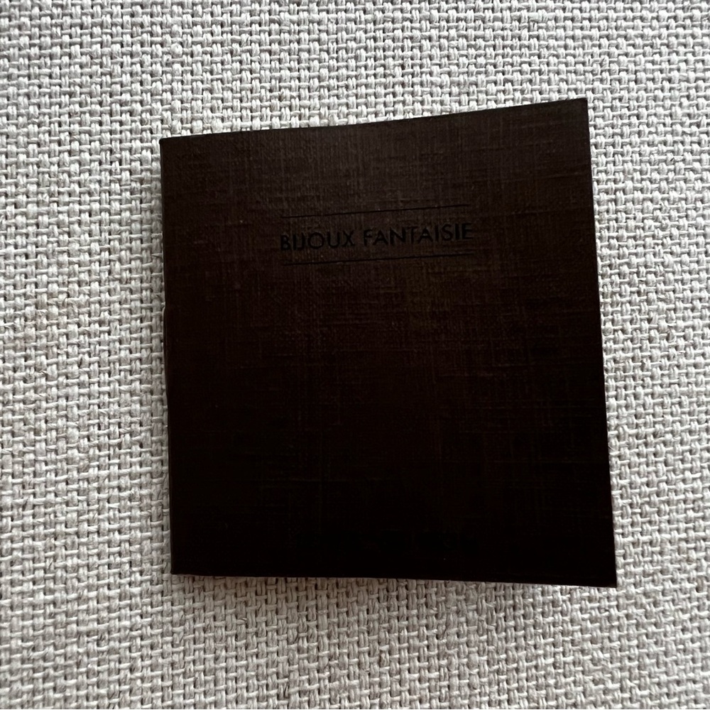 LOUIS VUITTON Jewelry Care Booklet